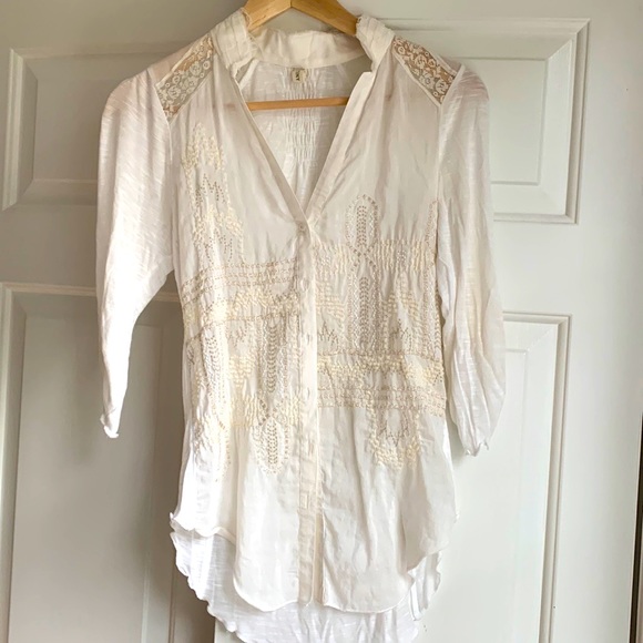 Anthropologie Tops - Anthropologie women’s XS‎